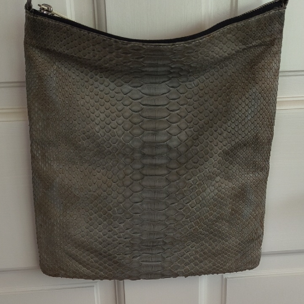 Elisabeth Weinstock Grey Toyko Snakeskin Crossbody Bag / fold over clutch - Picture 2 of 12